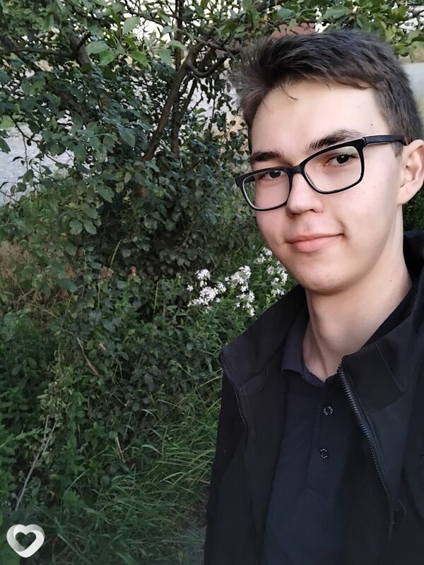 Алексей, 18, Харькове — анкета №4126355