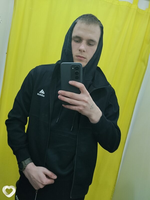 Миша, 25, Донецке — анкета №4127132