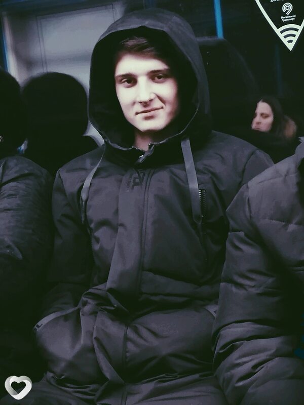 Виталий, 25, Макеевке — анкета №4127299