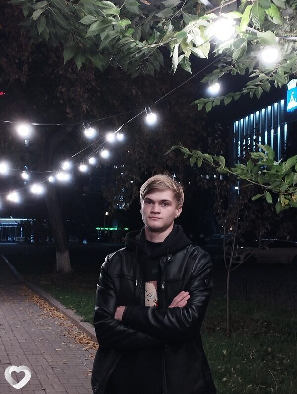 Макс, 20, Омске — анкета №4127389