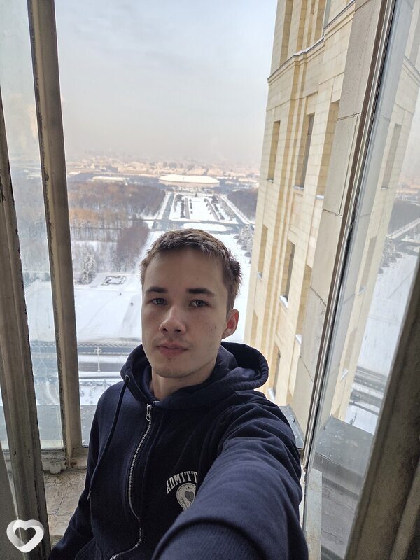 Максим, 23, Москве — анкета №4127818