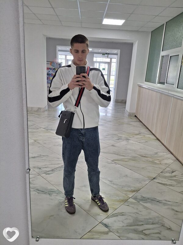 Артём, 18, Могилев — анкета №4127775