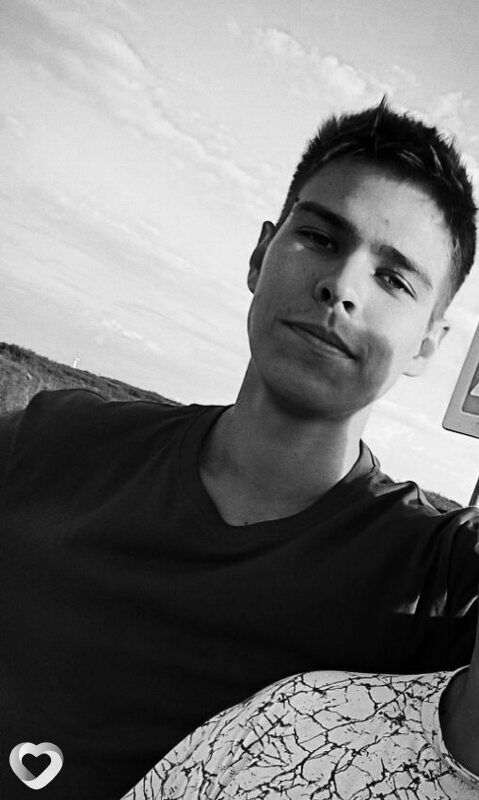 Александр, 22, Самаре — анкета №4129619