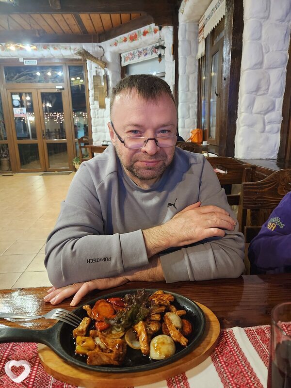 Андрей, Саки