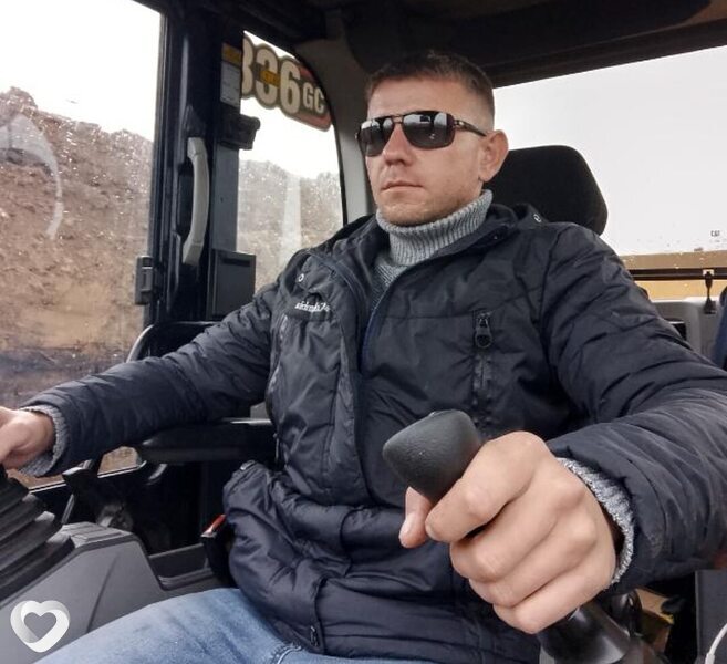 Ivan, 34, Шахтерске — анкета №4130680