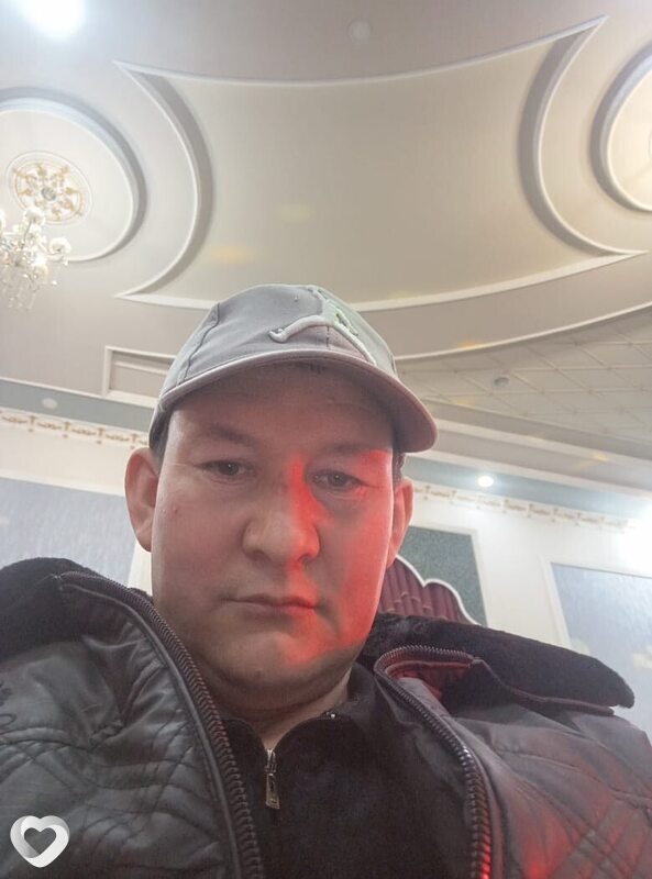 Уктам, Москва