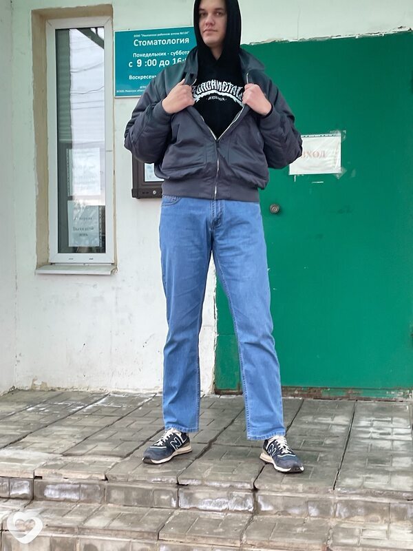 Александр, 20, Москве — анкета №4133883