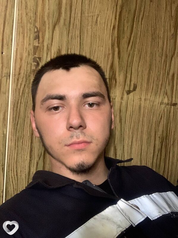 Данил, 21, Астрахани — анкета №4135021