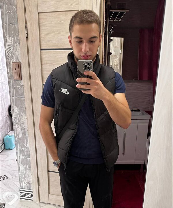 Артём, 26, Санкт-Петербурге — анкета №4134508