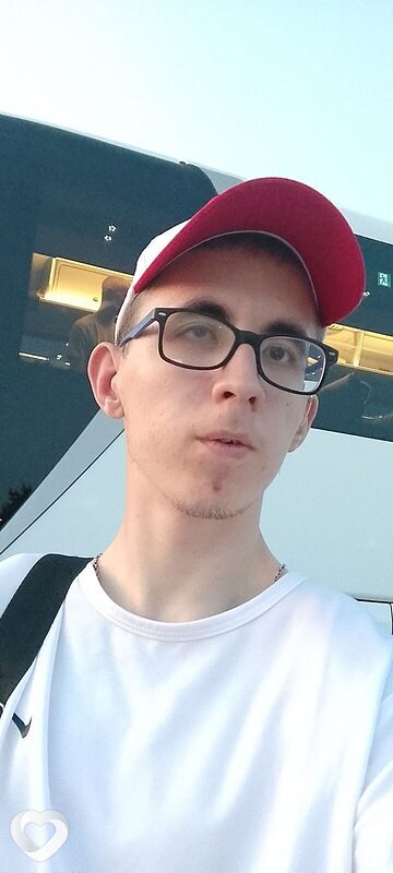 Владимир, 20, Усть-Илимск — анкета №4134967