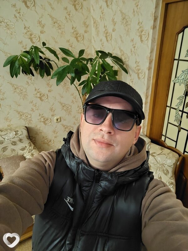 Артём, Ивье