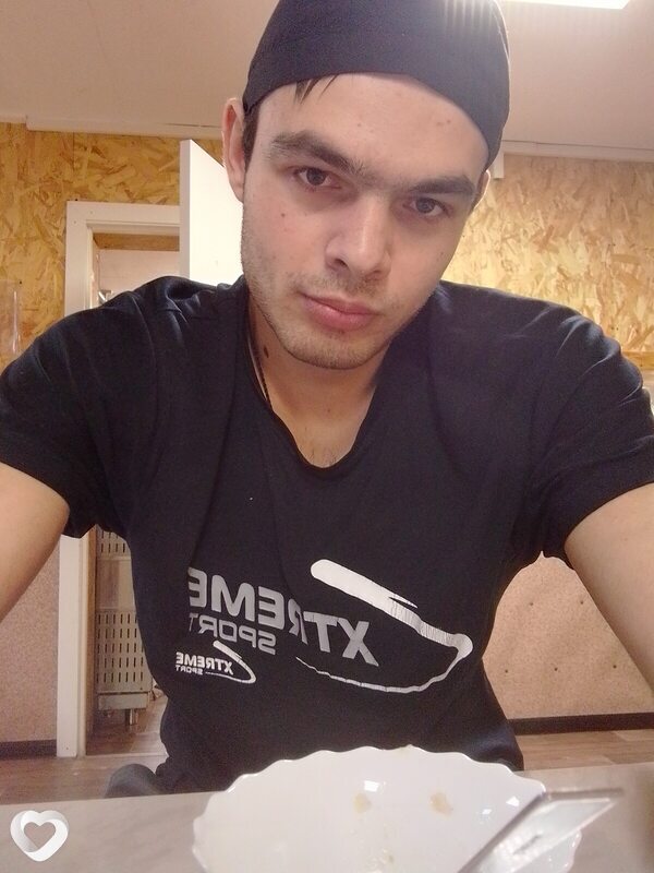 Владимир, 24, Бийске — анкета №4136392