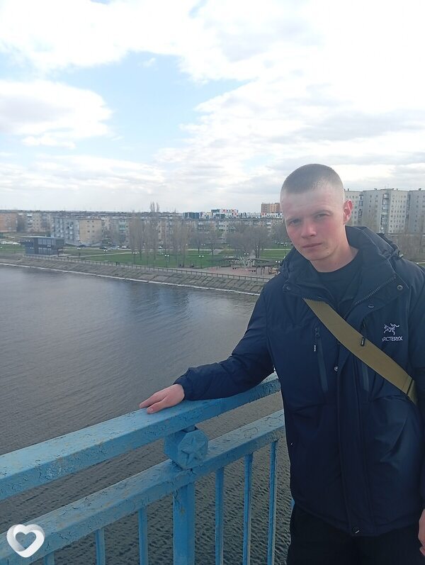 Danil, 21, Камышине — анкета №4137004