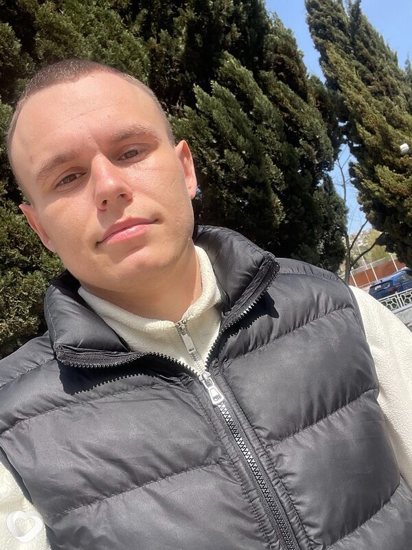 Artem, 24, Новороссийске — анкета №4137810