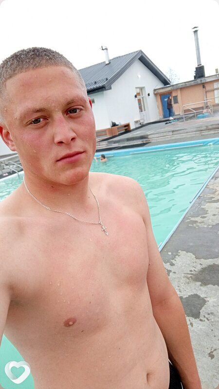 Максим, 22, Уссурийске — анкета №4137813
