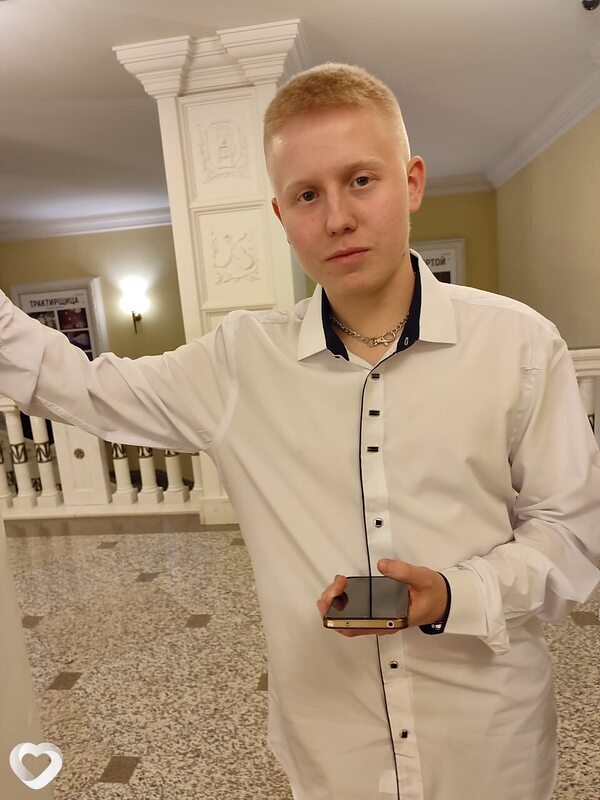 Данил, 20, Ижевске — анкета №4137257