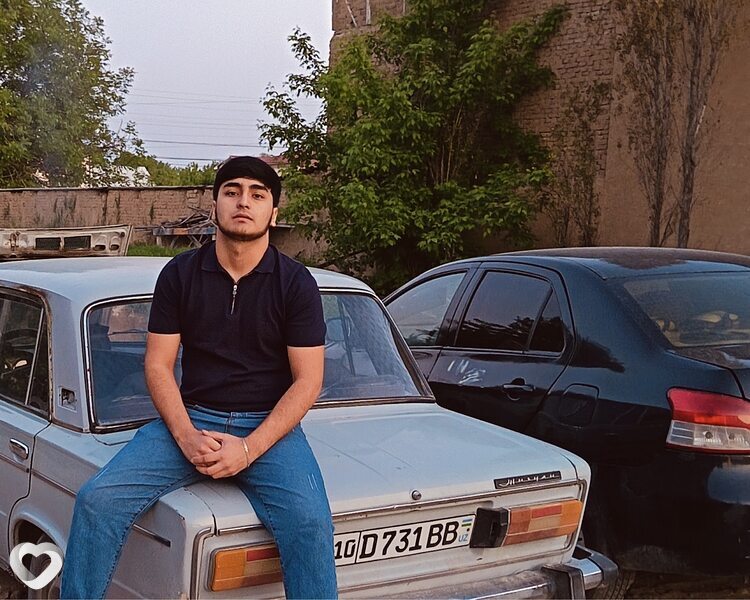 Aziko, Узунагач