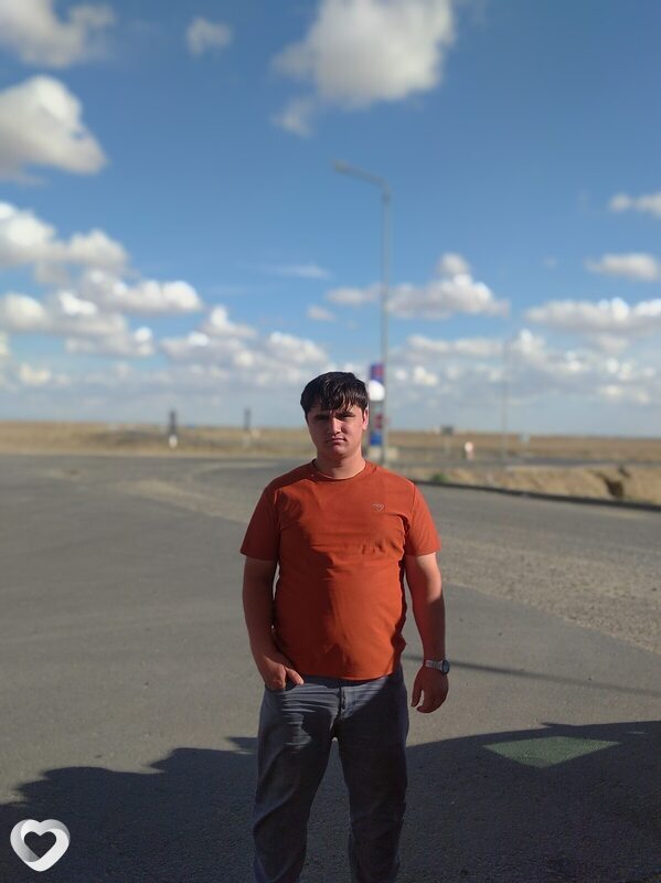 Максим, 24, Екатеринбурге — анкета №4137588