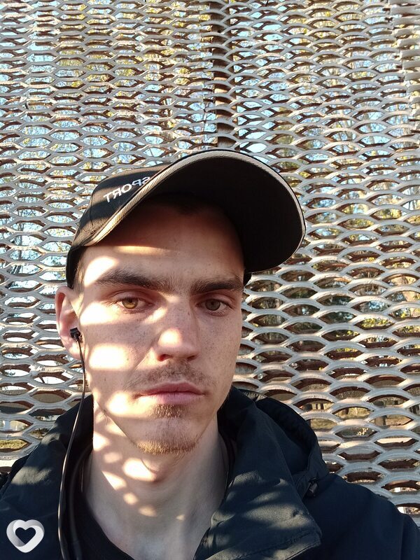 Пётр, 21, Новосибирске — анкета №4138144