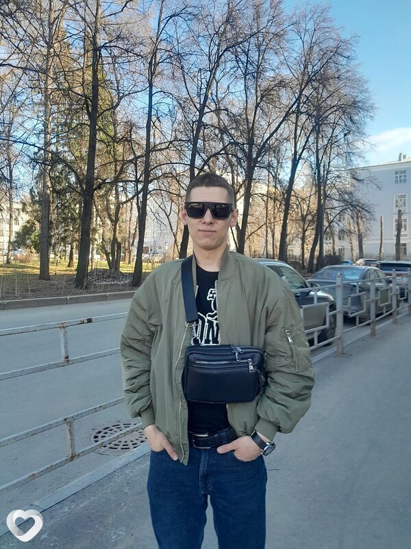 Денис, 21, Екатеринбурге — анкета №4138588