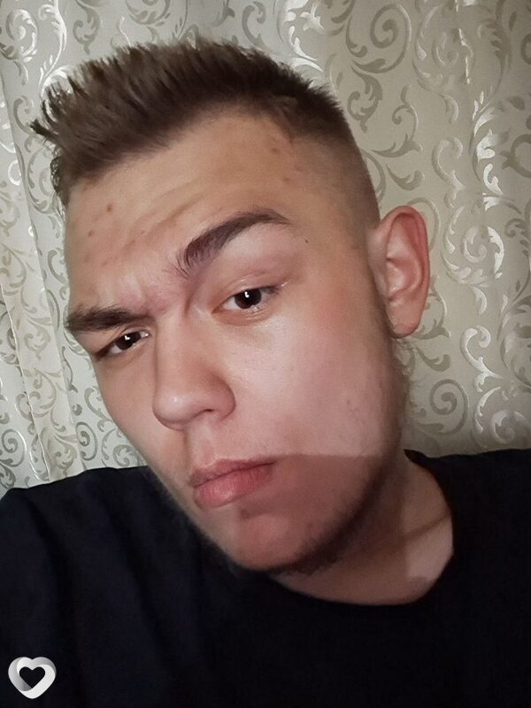 Павел, 18, Новокузнецке — анкета №4139723