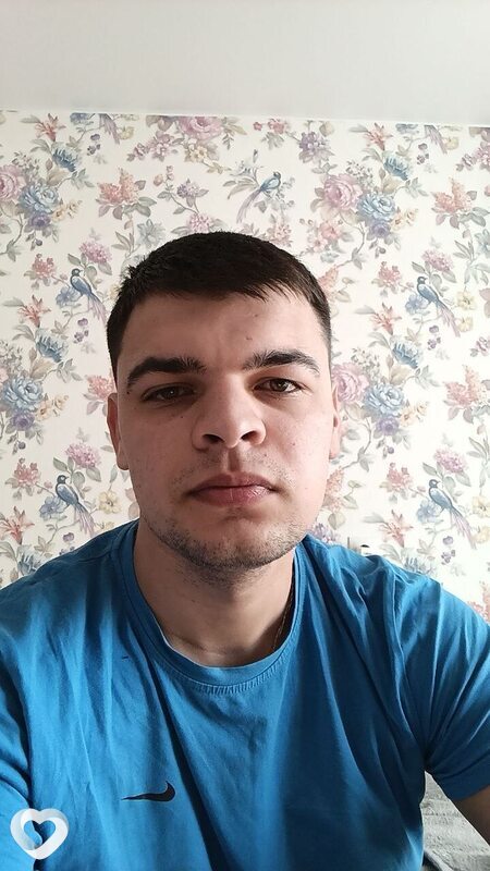Артëм, 23, Нижневартовске — анкета №4140787
