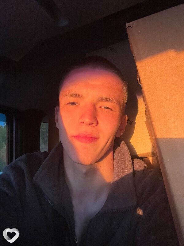 Михаил, 21, Казани — анкета №4141571