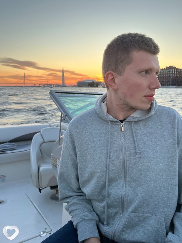 Илья, 28, Омске — анкета №4143216
