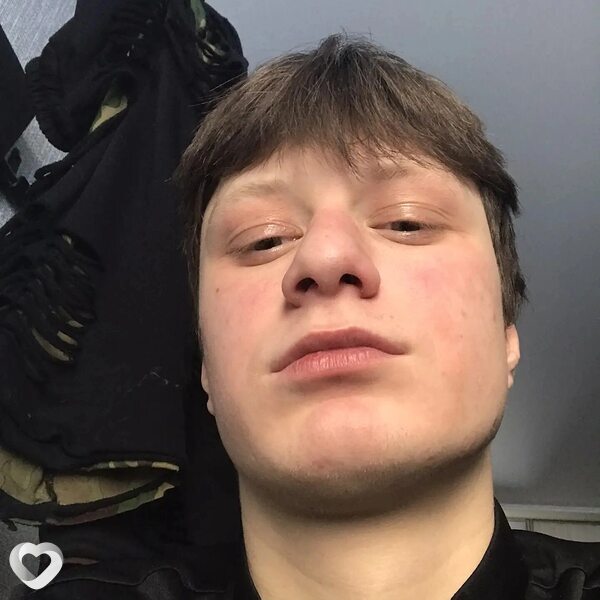 Андрюха, 20, Томске — анкета №4143714