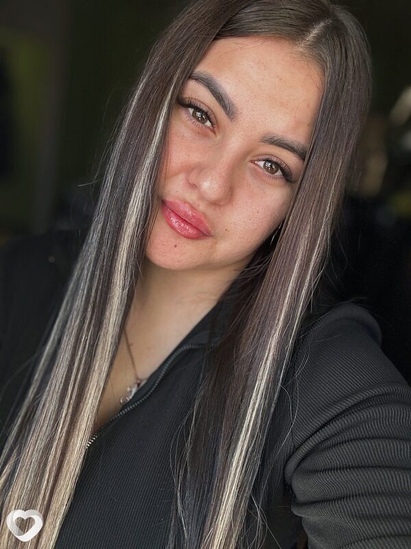 Алина, Искитим