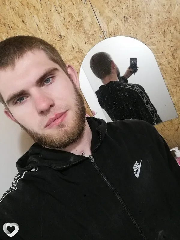 Александр, 26, Барнауле — анкета №4144447