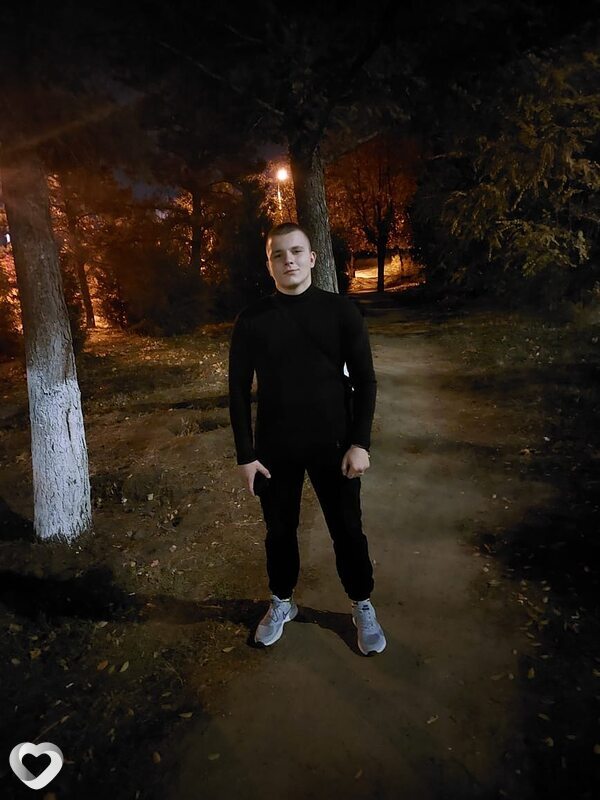 Александр, 22, Евпатории — анкета №4146473
