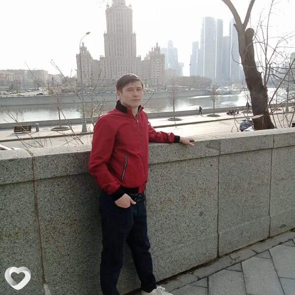 Саша, 26, Видном — анкета №4146229