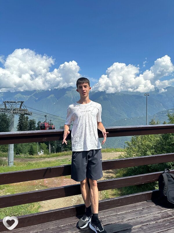 Виталий, 20, Бишкек — анкета №4147284