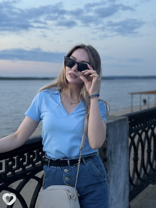 Елена, 21, Актау — анкета №4147055
