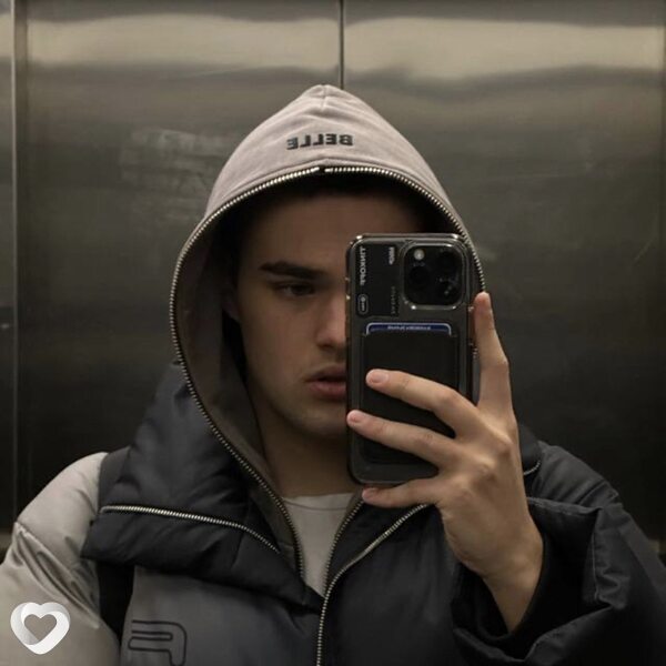 Олег, 23, Москве — анкета №4147464