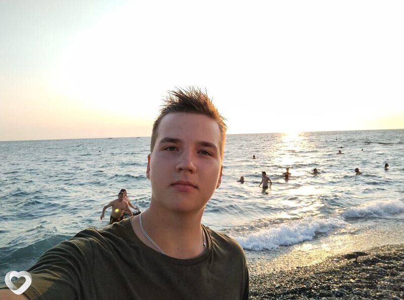 Артём, 19, Новосибирске — анкета №4148050