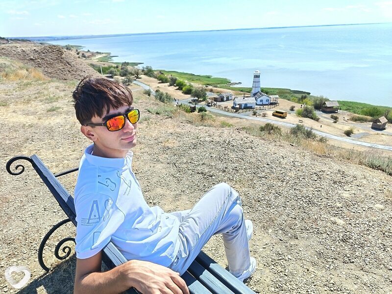 Алексей, Зерноград