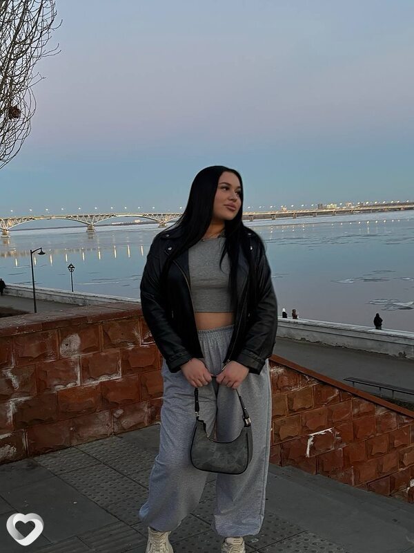 Танюшка, 24, Саратове — анкета №4148545