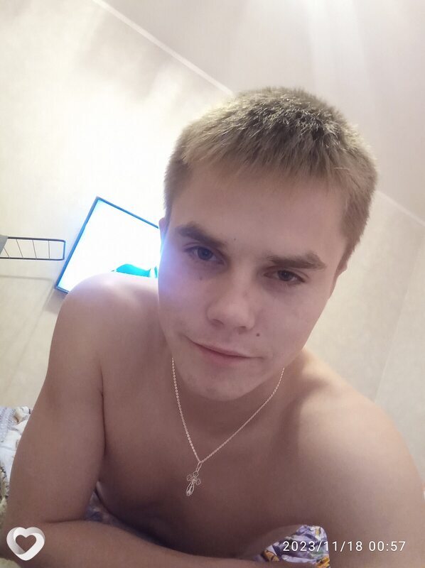 Артём, 24, Екатеринбурге — анкета №4149263
