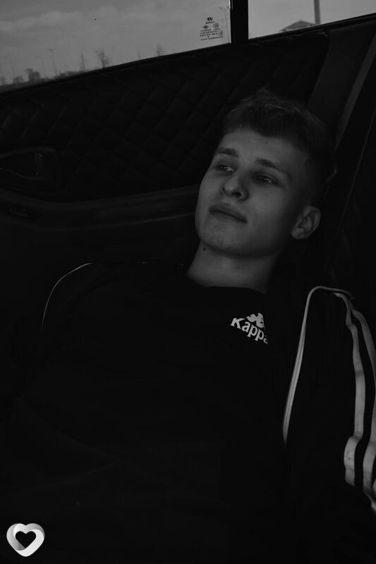 Антон, 20, Ростове-на-Дону — анкета №4149476