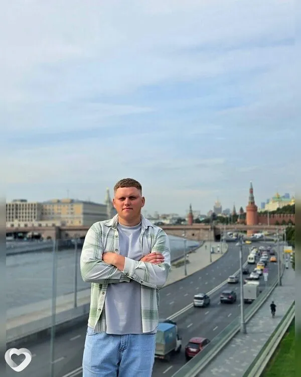 Максим, 25, Москве — анкета №4150579