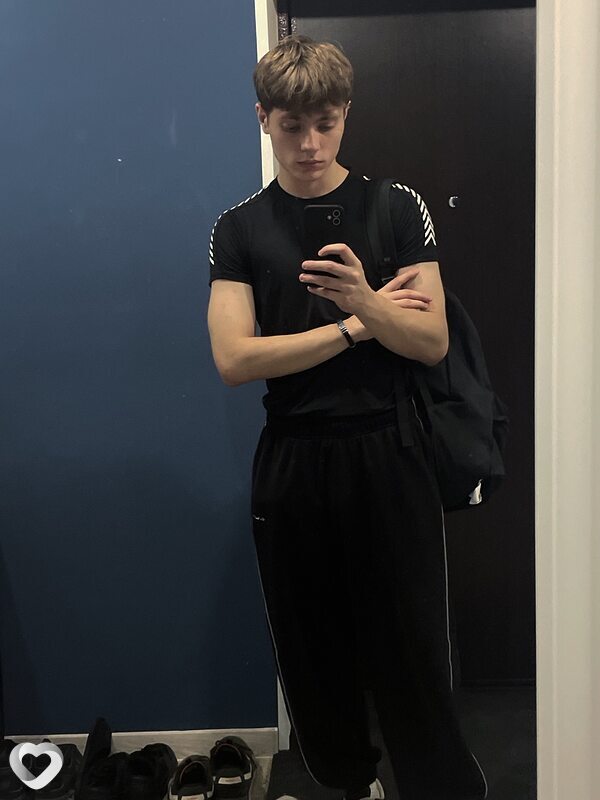 Oleg, 21, Липецке — анкета №4150744