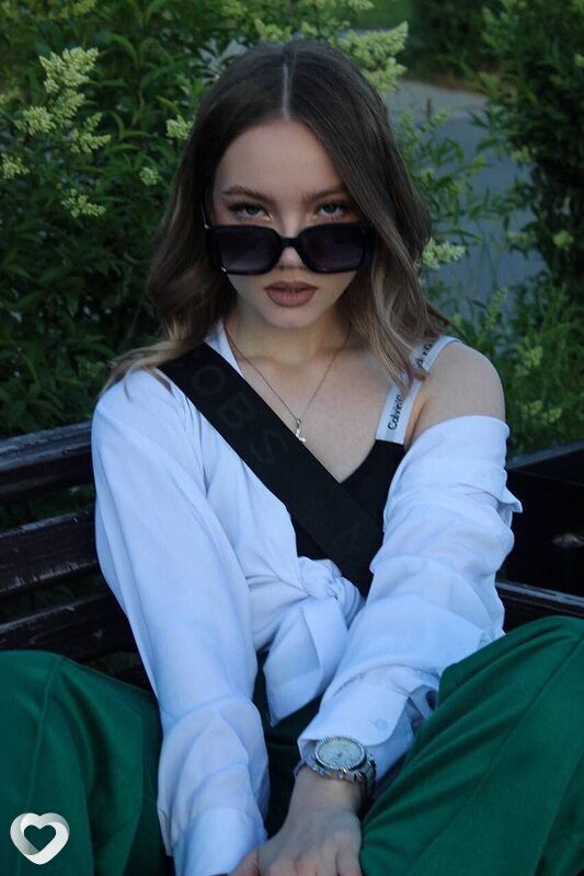 Амелия, 21, Краснодаре — анкета №4151349