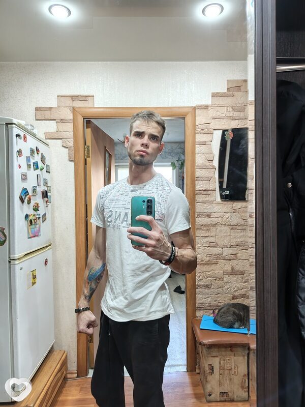 Александр, 22, Ангарске — анкета №4151647