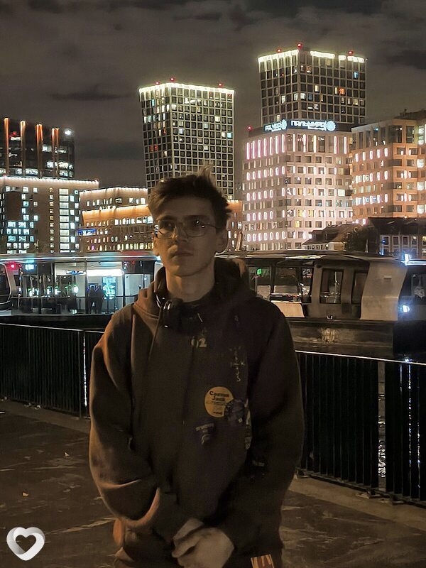 Илья, 22, Москве — анкета №4152261