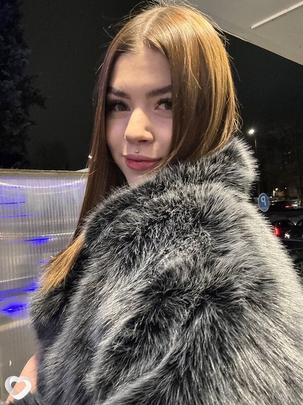 Вика, 20, Саратове — анкета №4153220