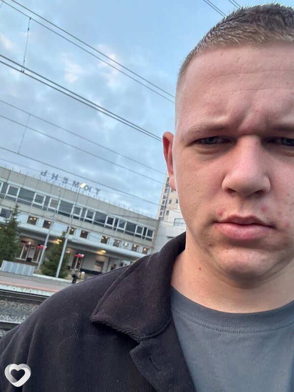 Александр, 19, Тюмени — анкета №4154251