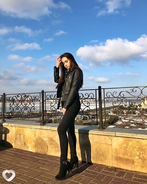 Эвелина, 28, Альметьевске — анкета №4154910