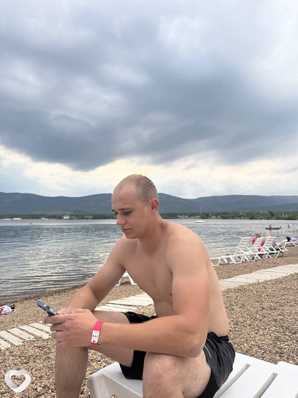 Богдан, 23, Магнитогорске — анкета №4155835